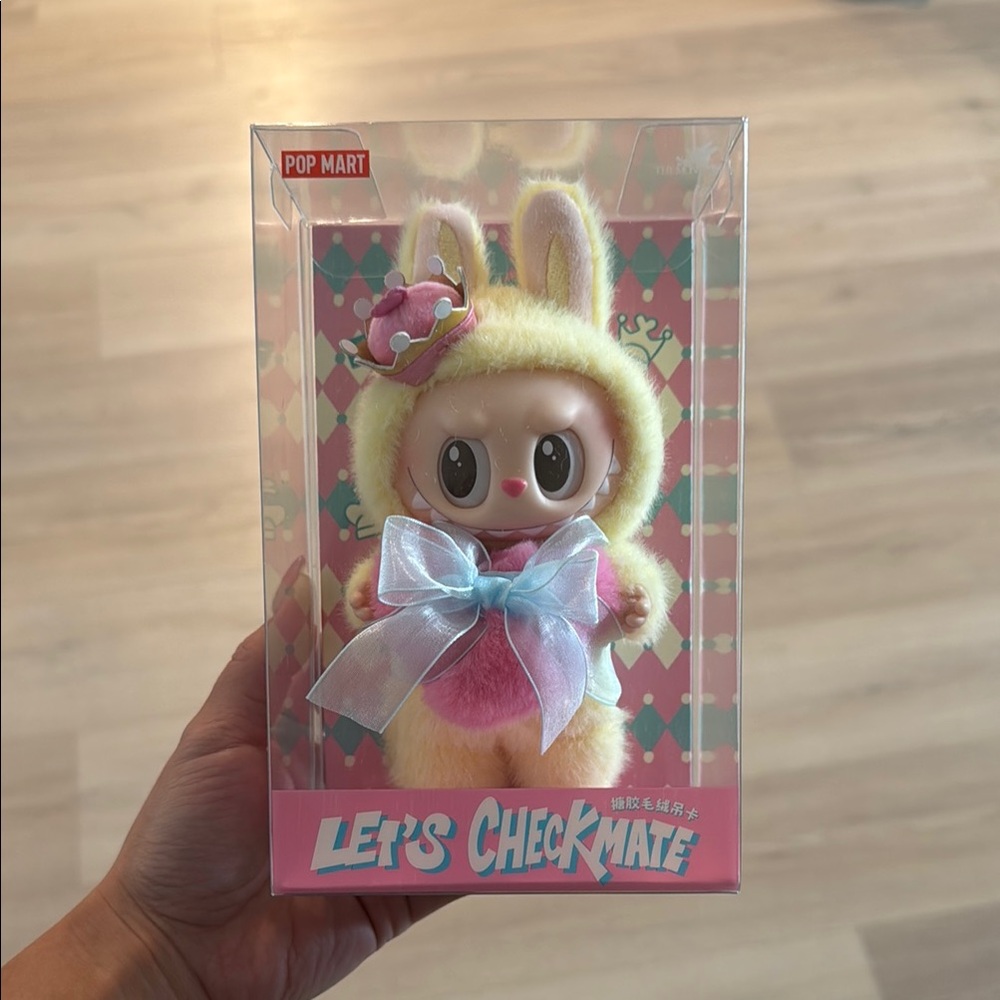 Pop Mart Let's Checkmate Labubu